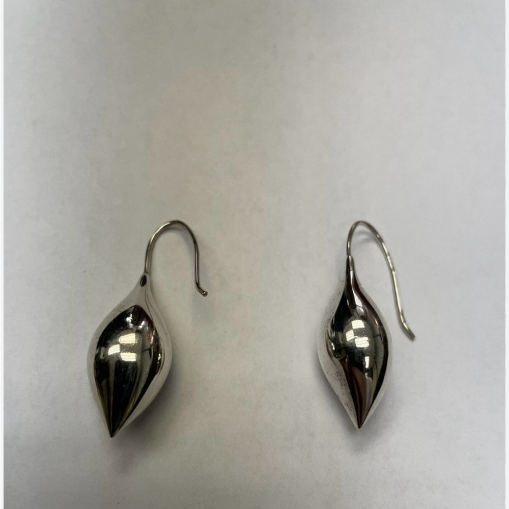 Michael Dawkins Silver Teardrop Earrings